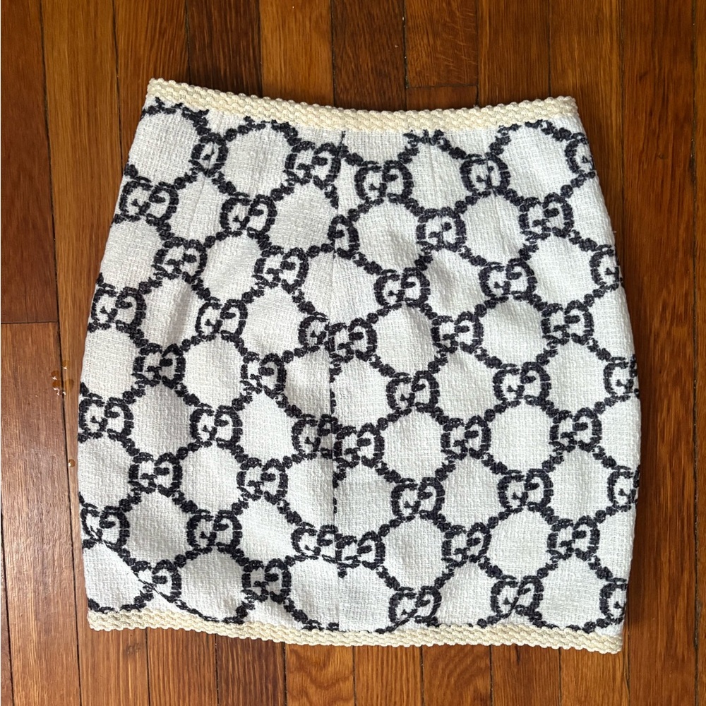 Gucci Cream and Black Logo Mini Skirt